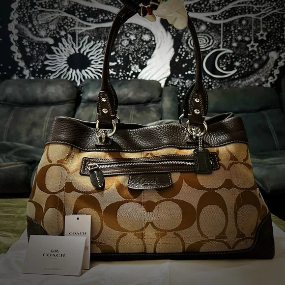 Vintage Y2K Coach tote bag Shoulder Bag Brown and Tan soft leather - Picture 5 of 17